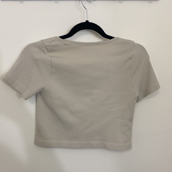 SEAMLESS TOP - Picture 2 of 2